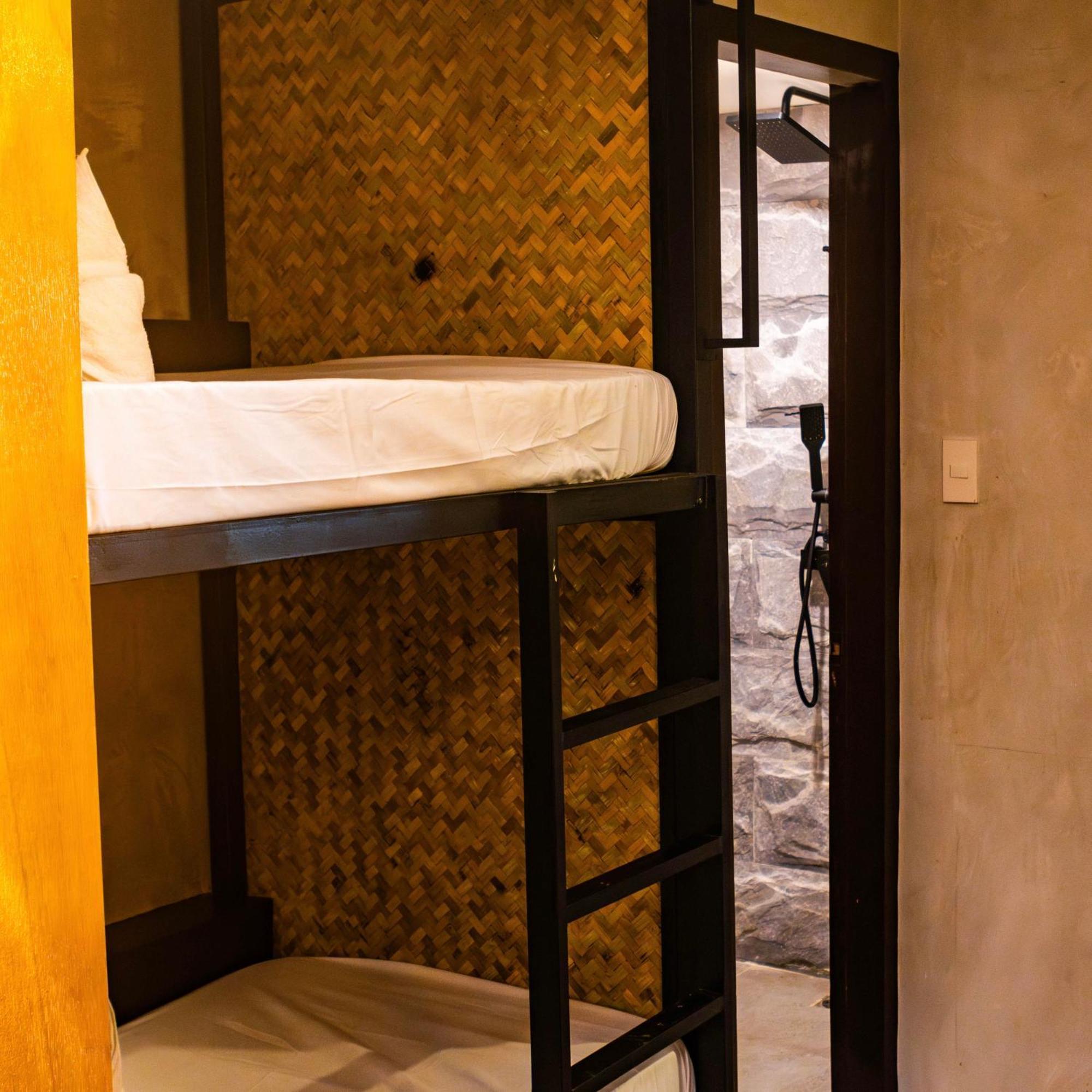 Reef Hostel Пуэрто-Принцеса Экстерьер фото